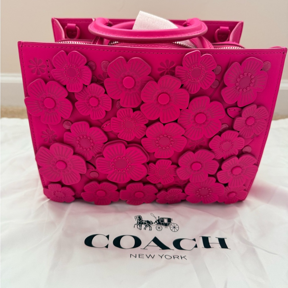 NEW Coach Rogue Tea Rose in Dragon Fruit- NWT - Picture 5 of 15
